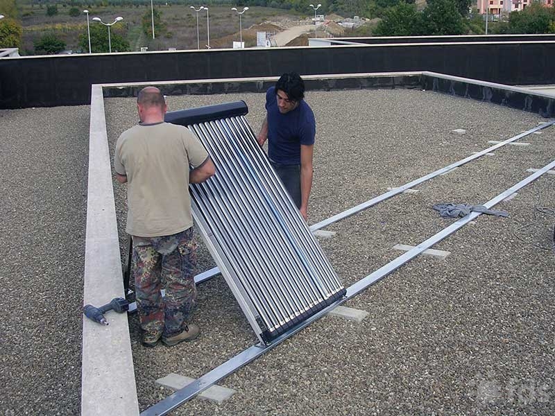 Grande solare termico / Large scale solar thermal installations  
